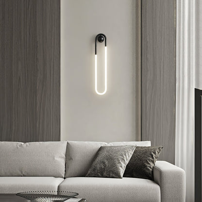 Minimalistische Wandleuchte im Loop-Design