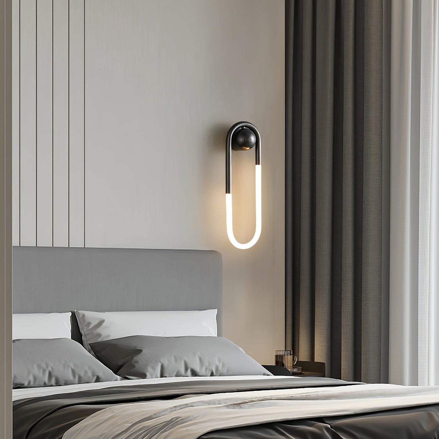 Minimalistische Wandleuchte im Loop-Design