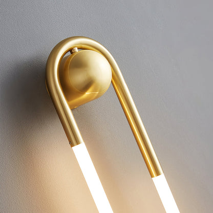 Minimalistische Wandleuchte im Loop-Design