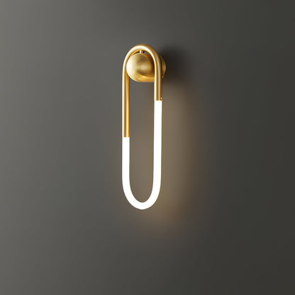 Minimalistische Wandleuchte im Loop-Design