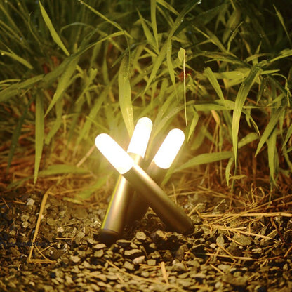 Leuchtstab: Minimalistische, Kabellose LED Tischlampe im Stab Entwurf