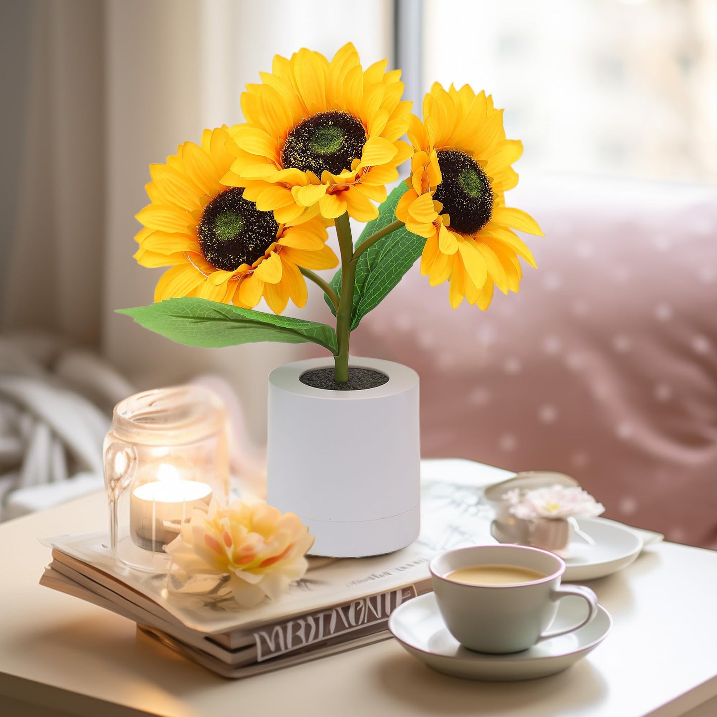 SonneBlüte: Verspielte Tischlampe in Sonnenblumenform