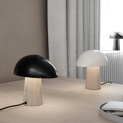 JunoLeuchte: Moderne Tischlampe mit skandinavischem Charme