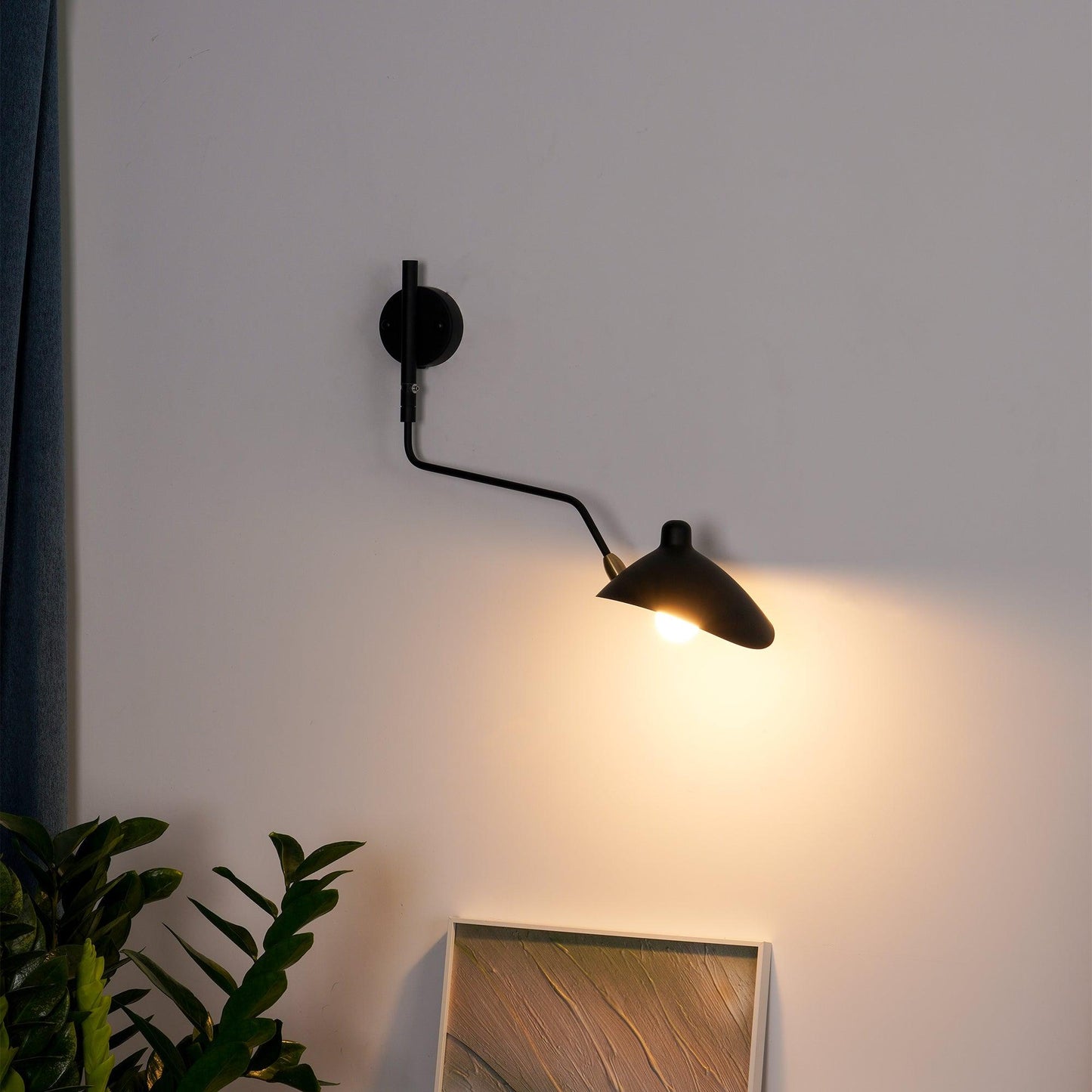Moderne Wandleuchte Mit Schwenkarm