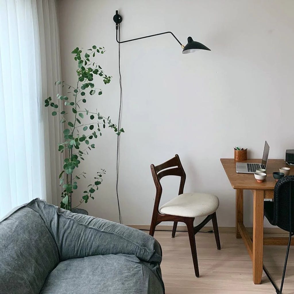 Moderne Wandleuchte Mit Zwei Armen Aus Der Mitte Des Jahrhunderts