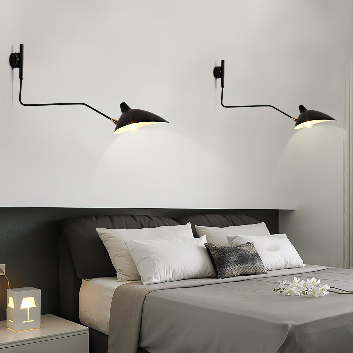 Moderne Wandleuchte Mit Schwenkarm