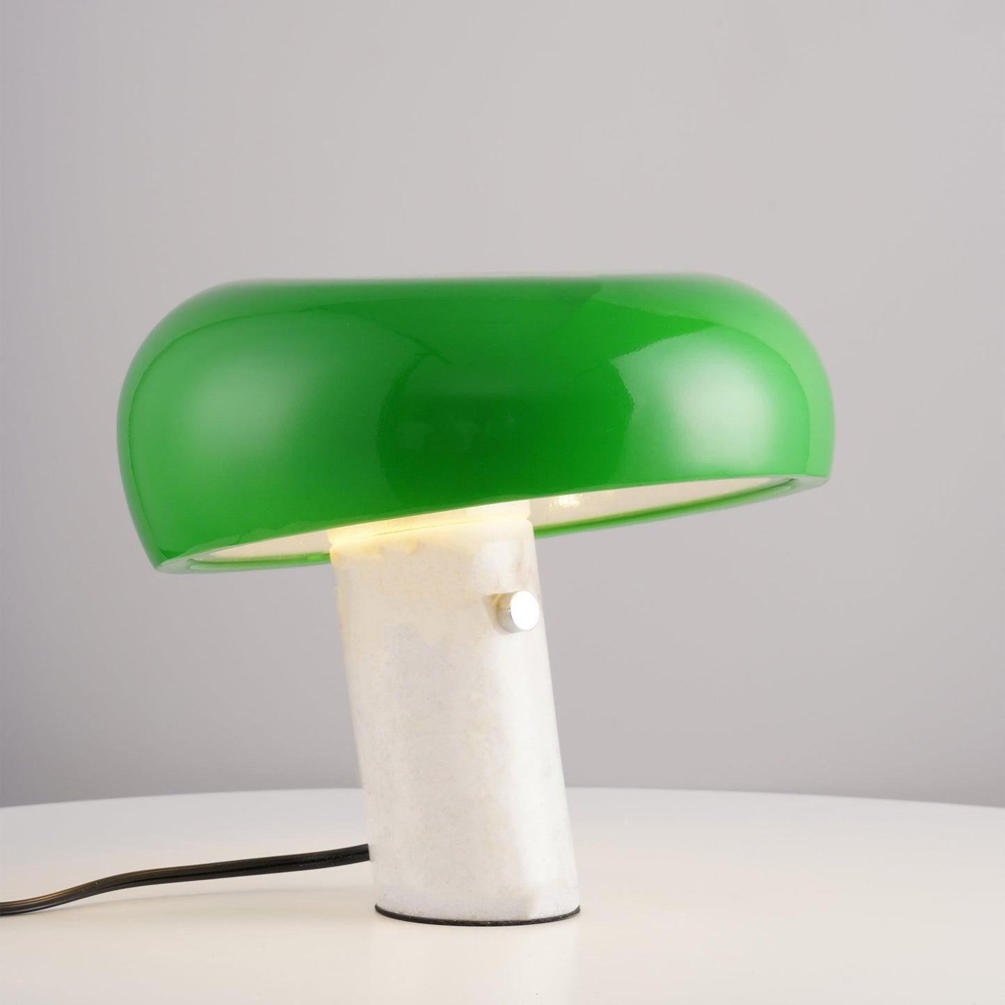 SteinLumina: Tischlampe mit Edlem Marmorsockel