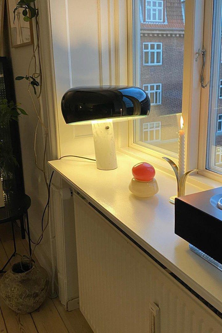 SteinLumina: Tischlampe mit Edlem Marmorsockel