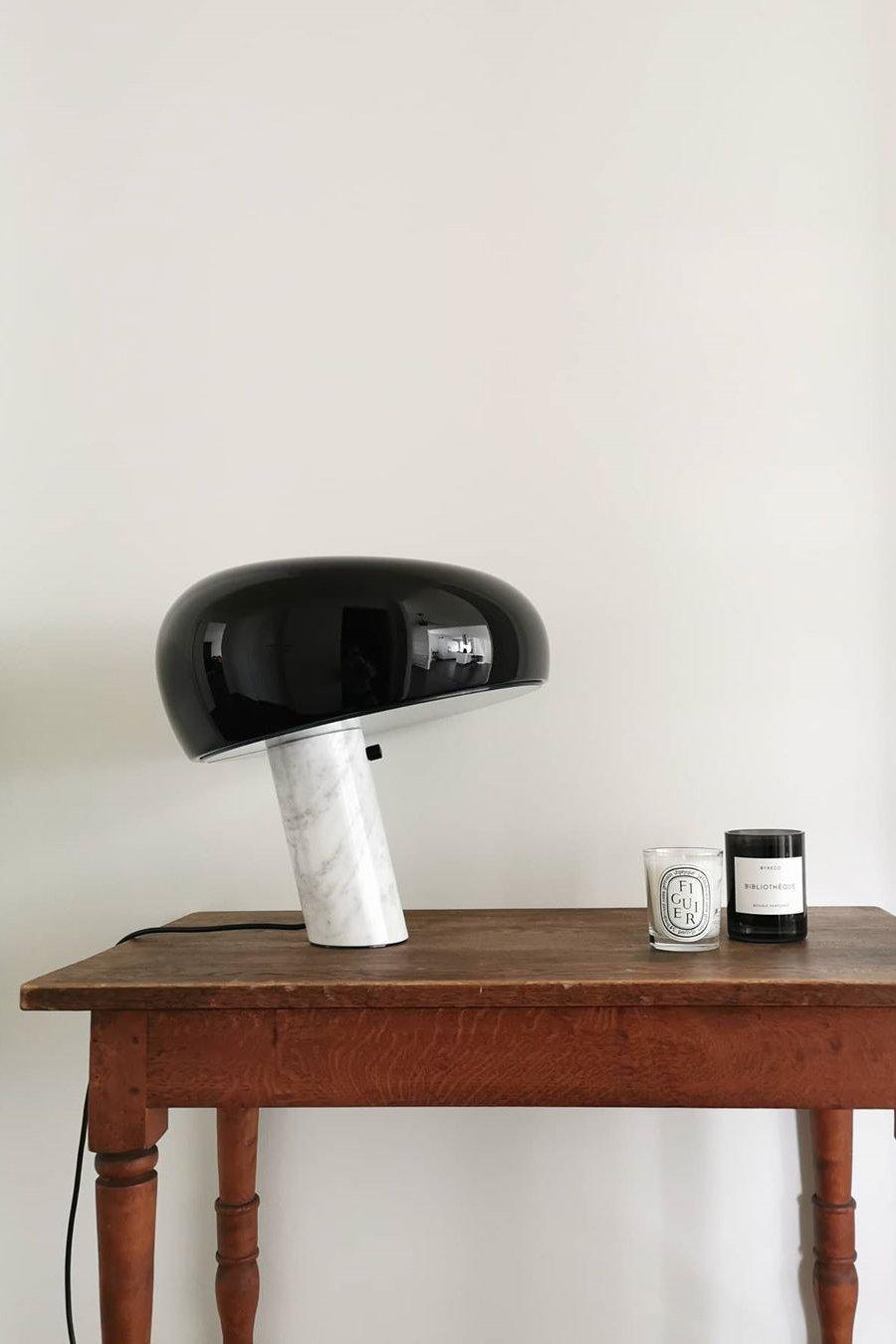 SteinLumina: Tischlampe mit Edlem Marmorsockel
