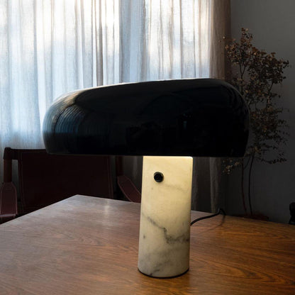 SteinLumina: Tischlampe mit Edlem Marmorsockel