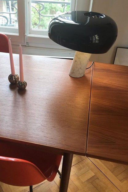SteinLumina: Tischlampe mit Edlem Marmorsockel
