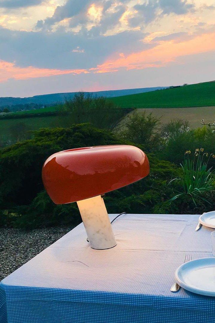 SteinLumina: Tischlampe mit Edlem Marmorsockel