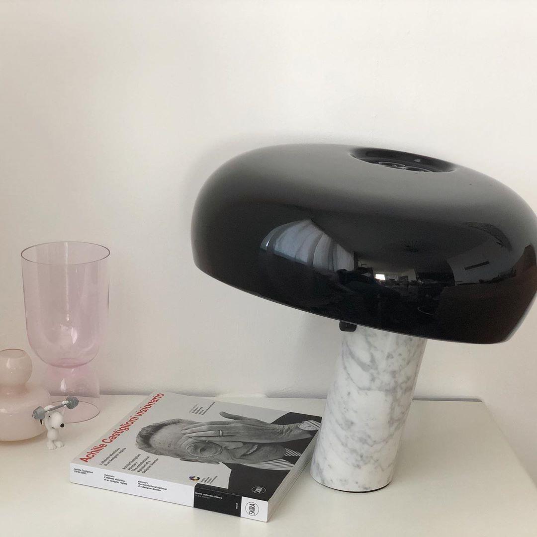 SteinLumina: Tischlampe mit Edlem Marmorsockel