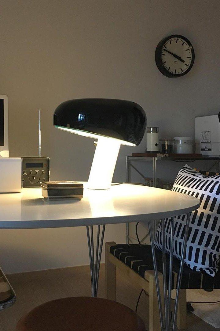 SteinLumina: Tischlampe mit Edlem Marmorsockel