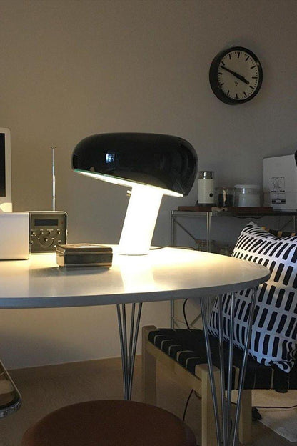 SteinLumina: Tischlampe mit Edlem Marmorsockel
