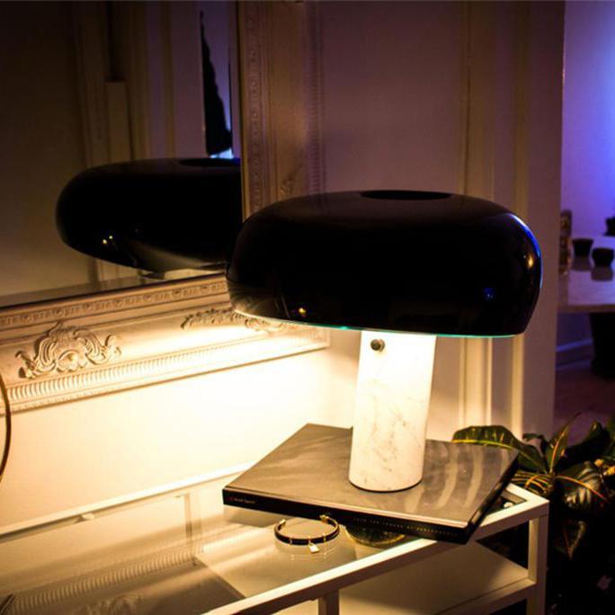 SteinLumina: Tischlampe mit Edlem Marmorsockel