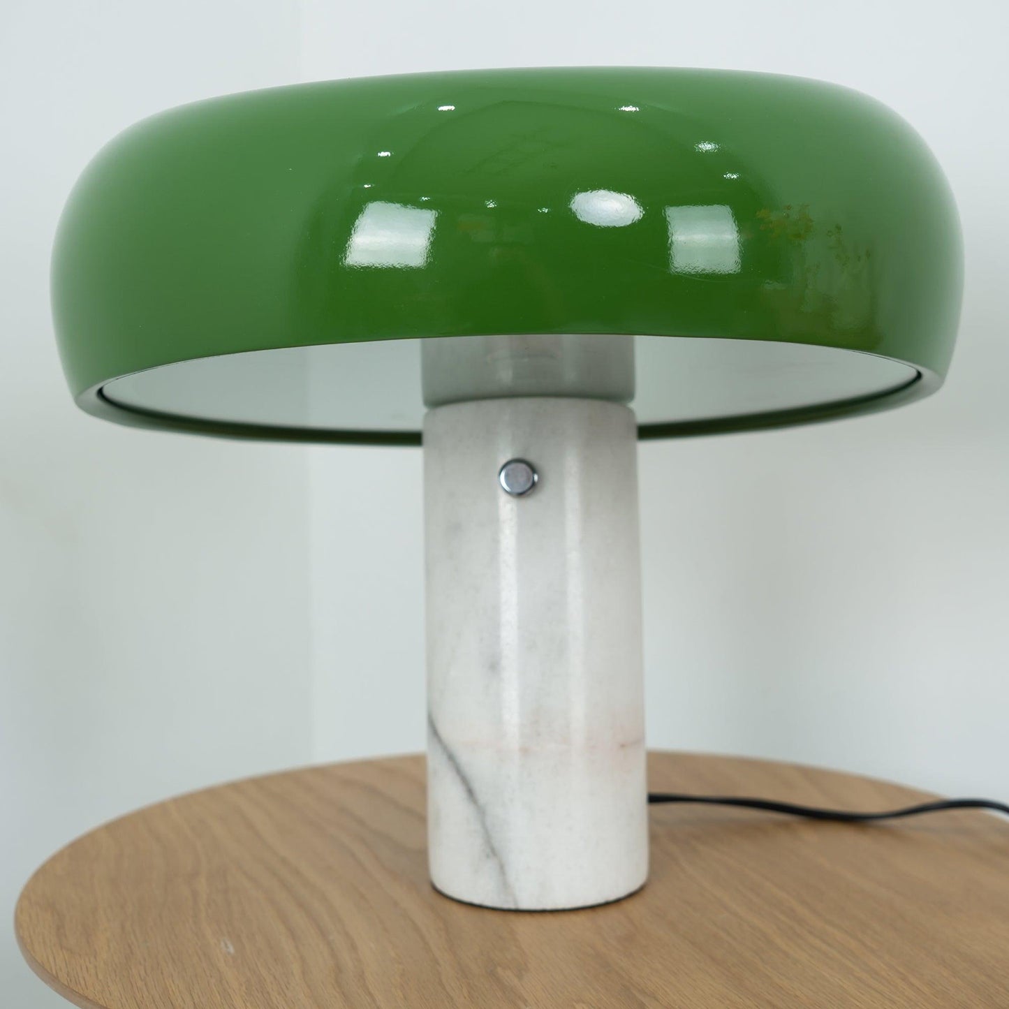 SteinLumina: Tischlampe mit Edlem Marmorsockel