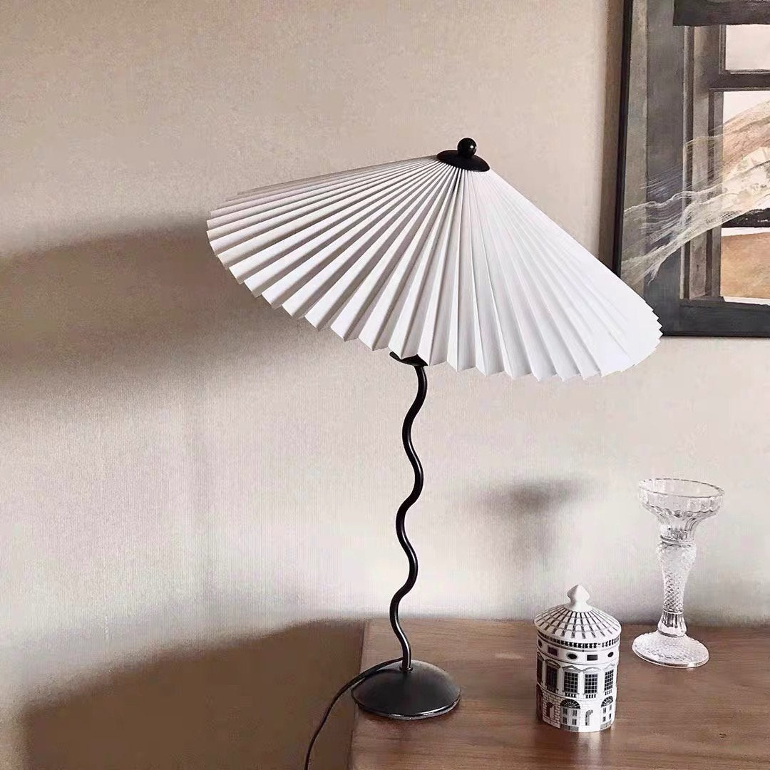 Moderne Gewellte Tischlampe