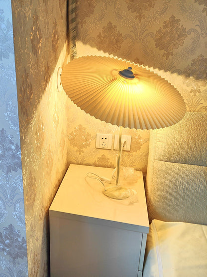Moderne Gewellte Tischlampe