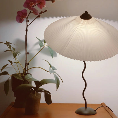 Moderne Gewellte Tischlampe