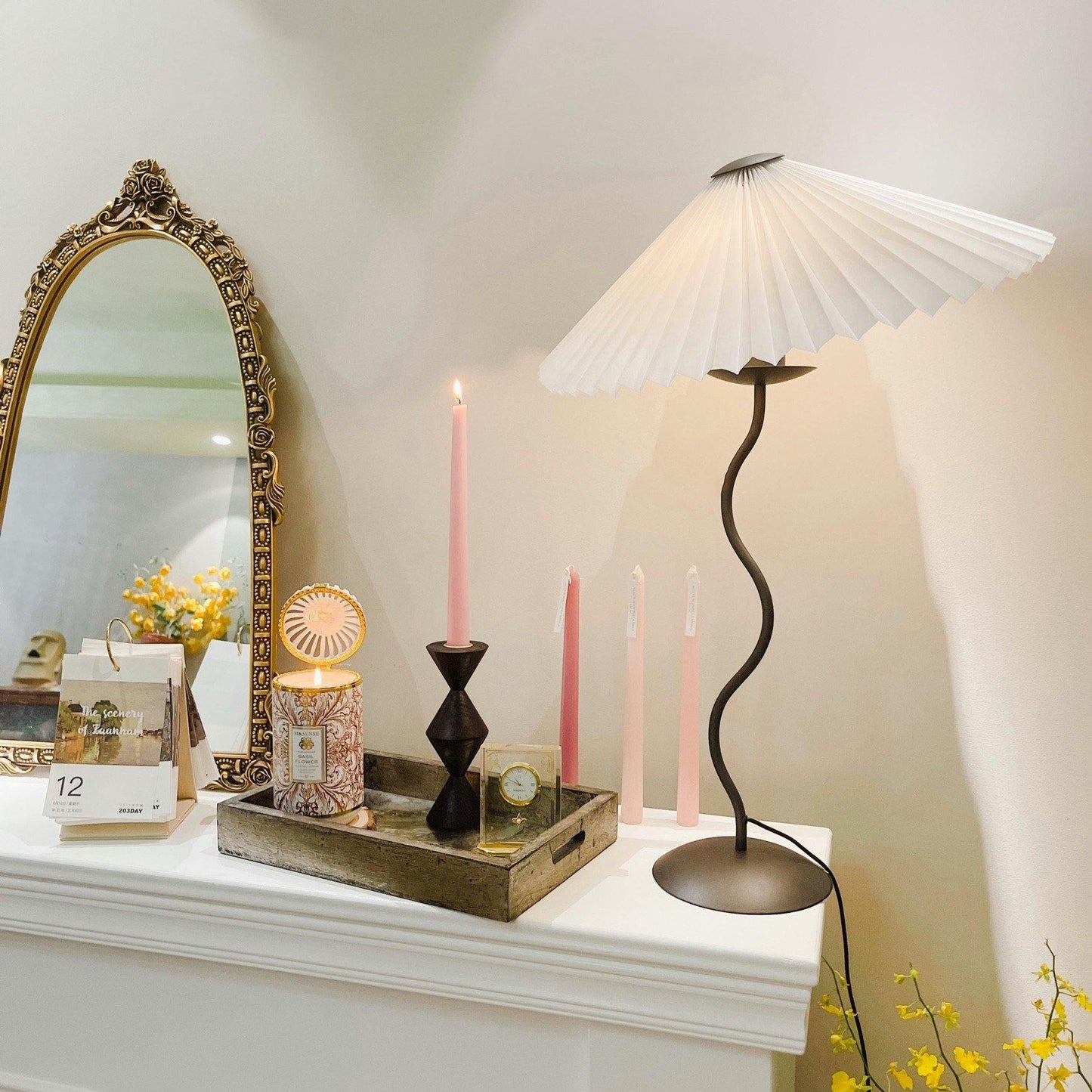 Moderne Gewellte Tischlampe
