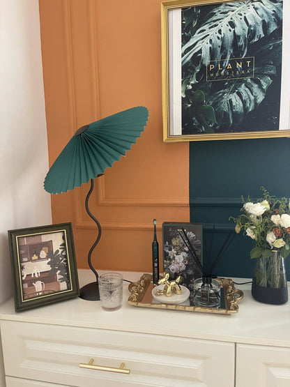 Moderne Gewellte Tischlampe