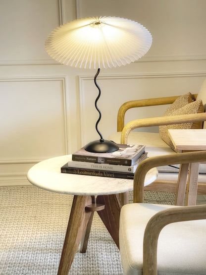 Moderne Gewellte Tischlampe
