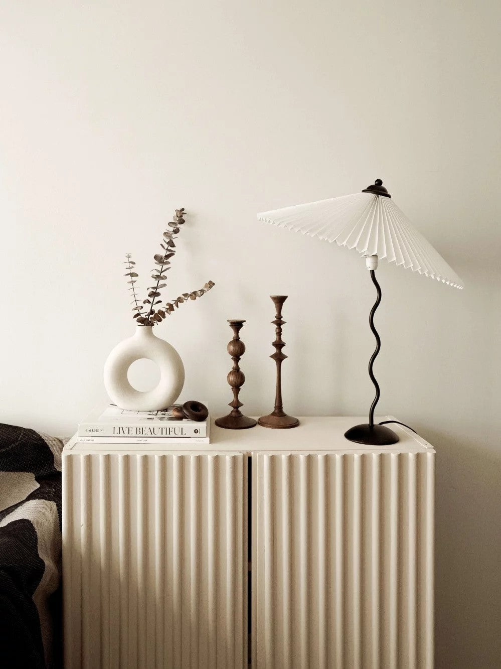 Moderne Gewellte Tischlampe