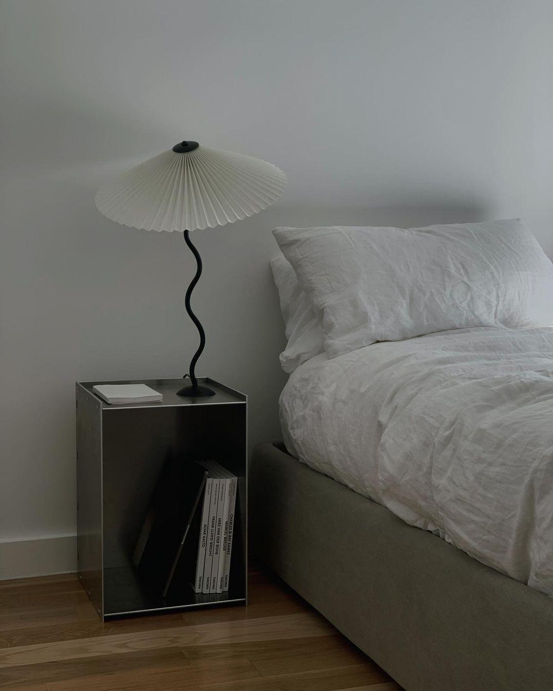 Moderne Gewellte Tischlampe