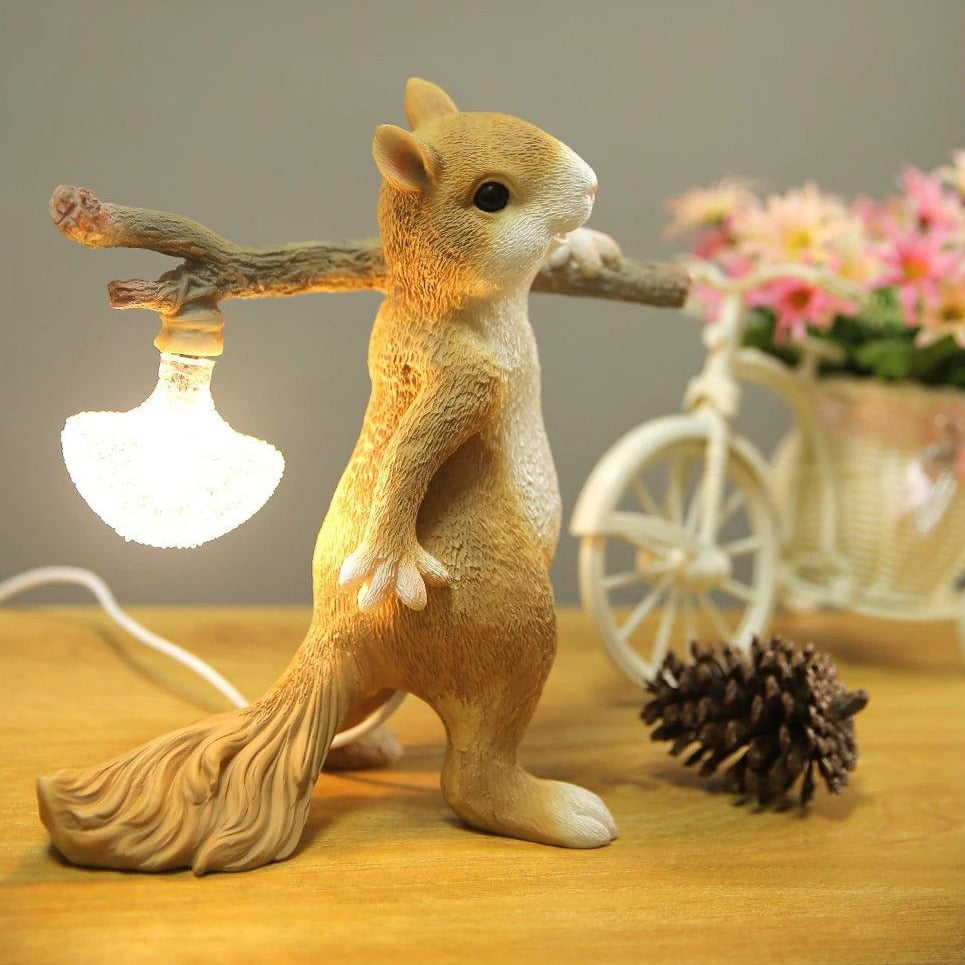 Gemütliche Eichhörnchen Inspirierte Schreibtischlampe