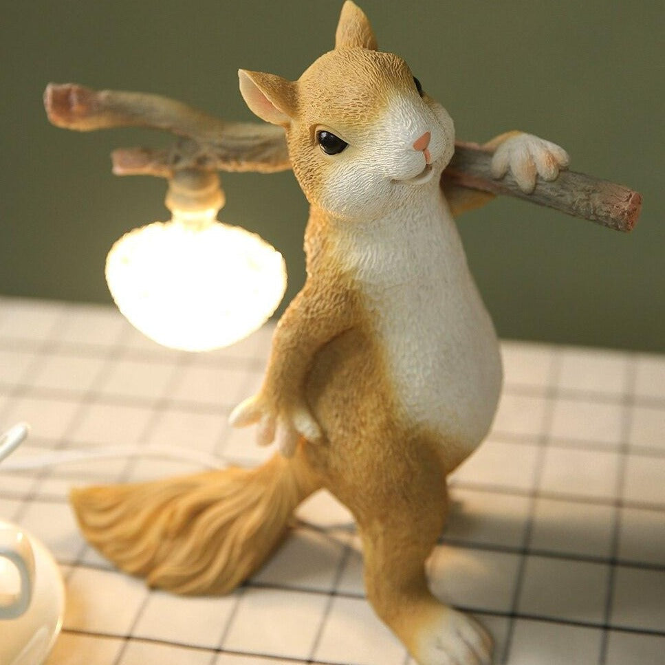 Gemütliche Eichhörnchen Inspirierte Schreibtischlampe