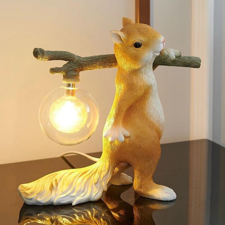 Gemütliche Eichhörnchen Inspirierte Schreibtischlampe