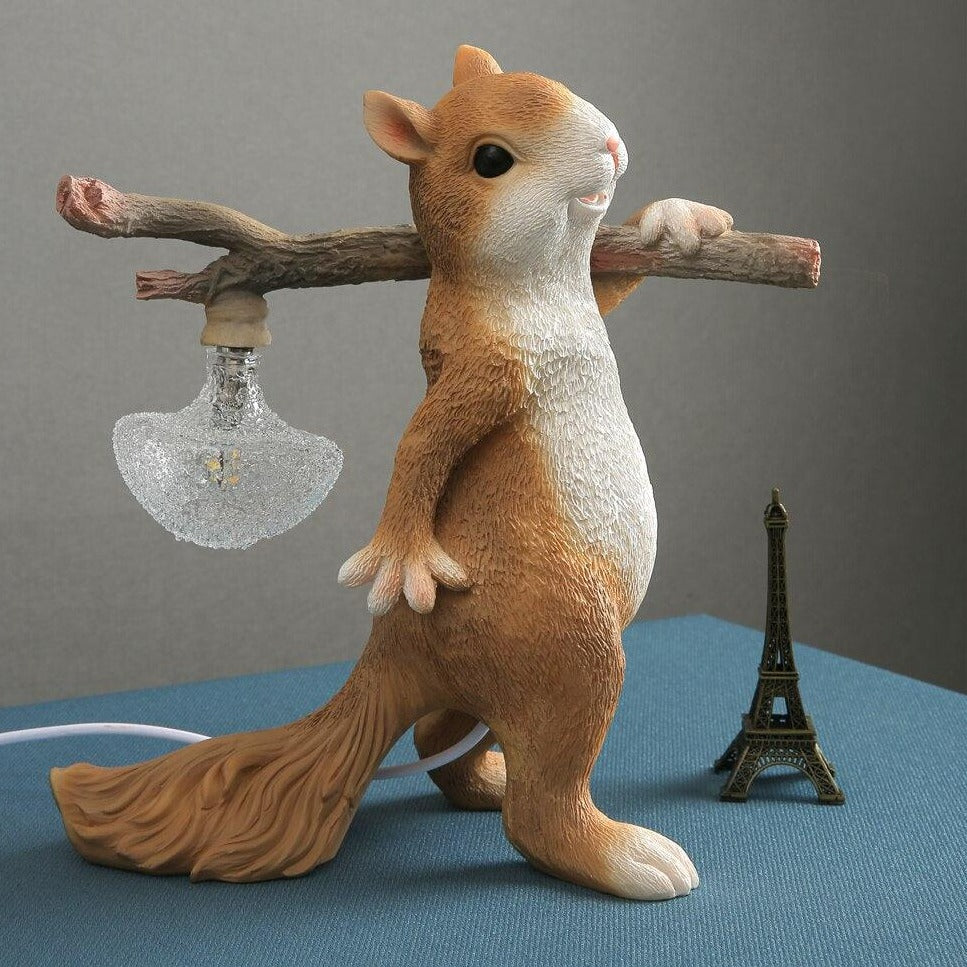 Gemütliche Eichhörnchen Inspirierte Schreibtischlampe