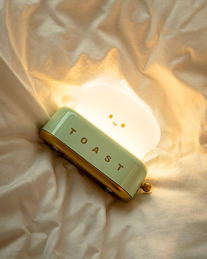 ToastLeuchten: Verspielte Tischlampe im Toaster-Entwurf mit integriertem Akku