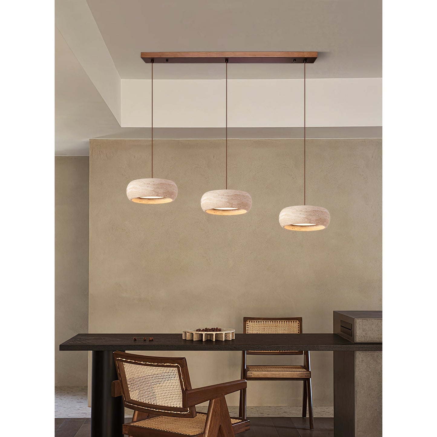Skulpturale LED Pendelleuchte Im Ringdesign