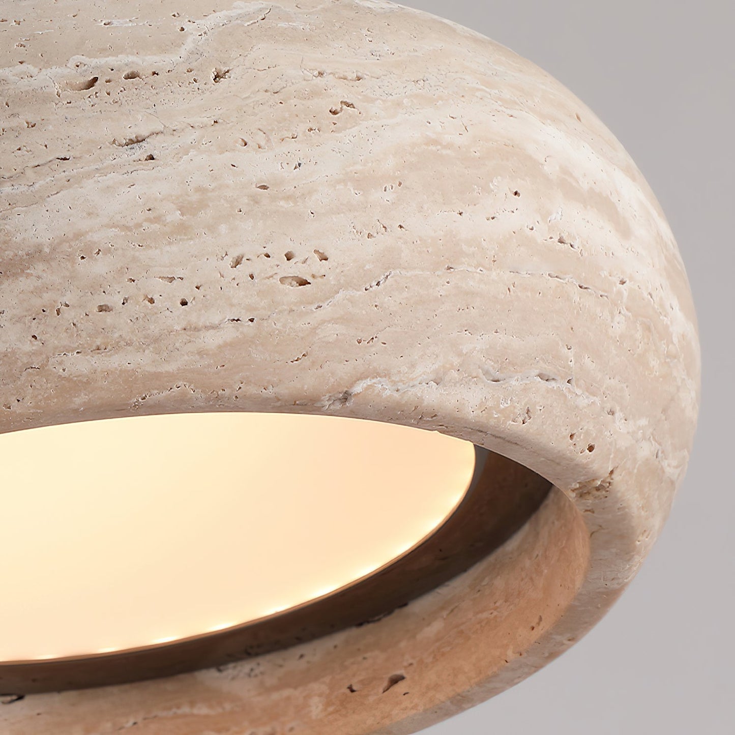 Skulpturale LED Pendelleuchte Im Ringdesign