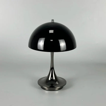 LumeAura: Elegante, wiederaufladbare Tischleuchte