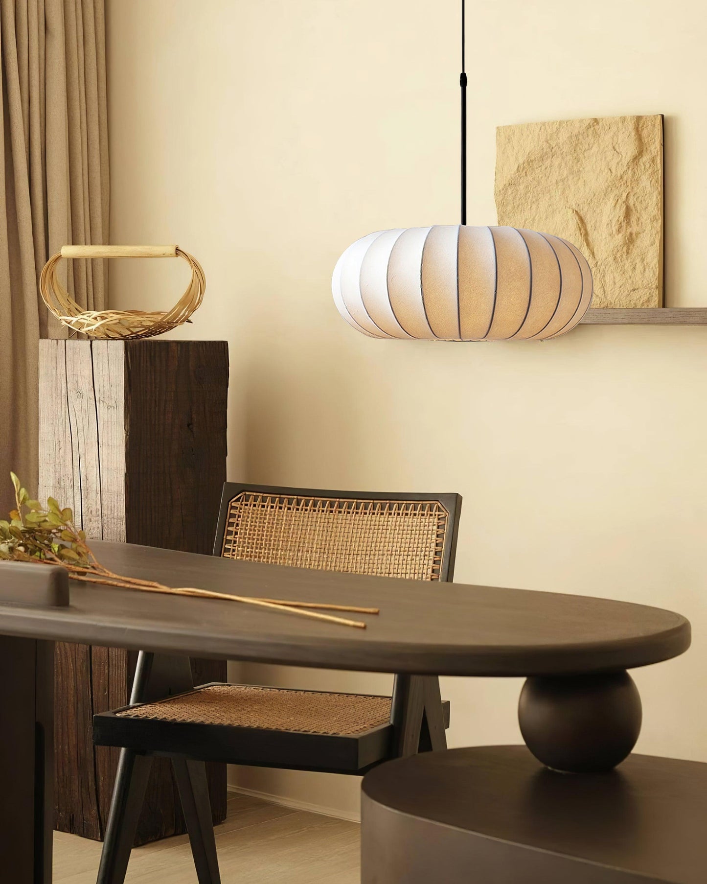 Hängende Pendelleuchte im Japandi-Stil