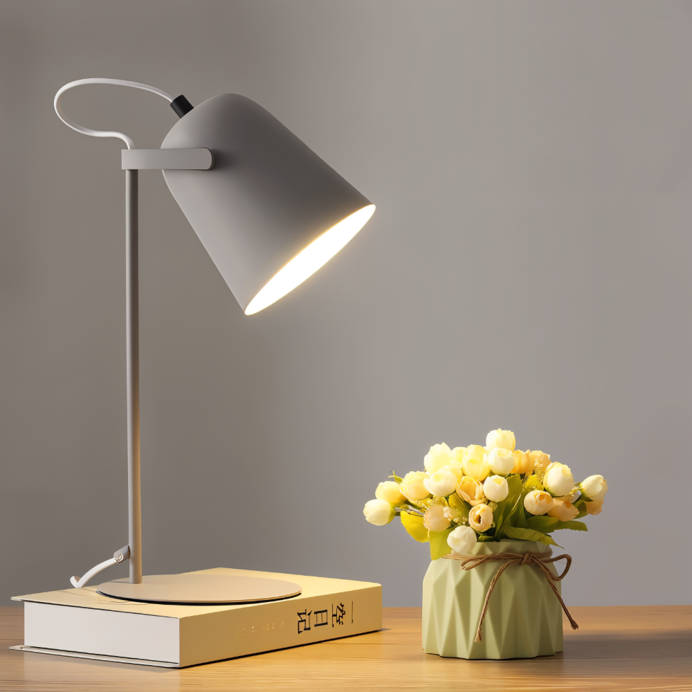 Minimalistische LED Tischleuchte Mit Verstellbarem Kopf