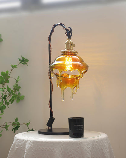 Moderne Minimalistische Tischlampe In Wassertropfenform
