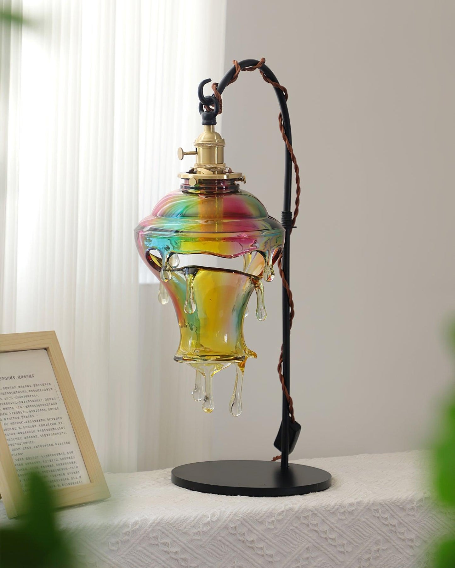 Moderne Minimalistische Tischlampe In Wassertropfenform