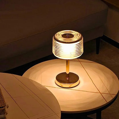LumoBogen: Elegante LED-Tischlampe in Ringform