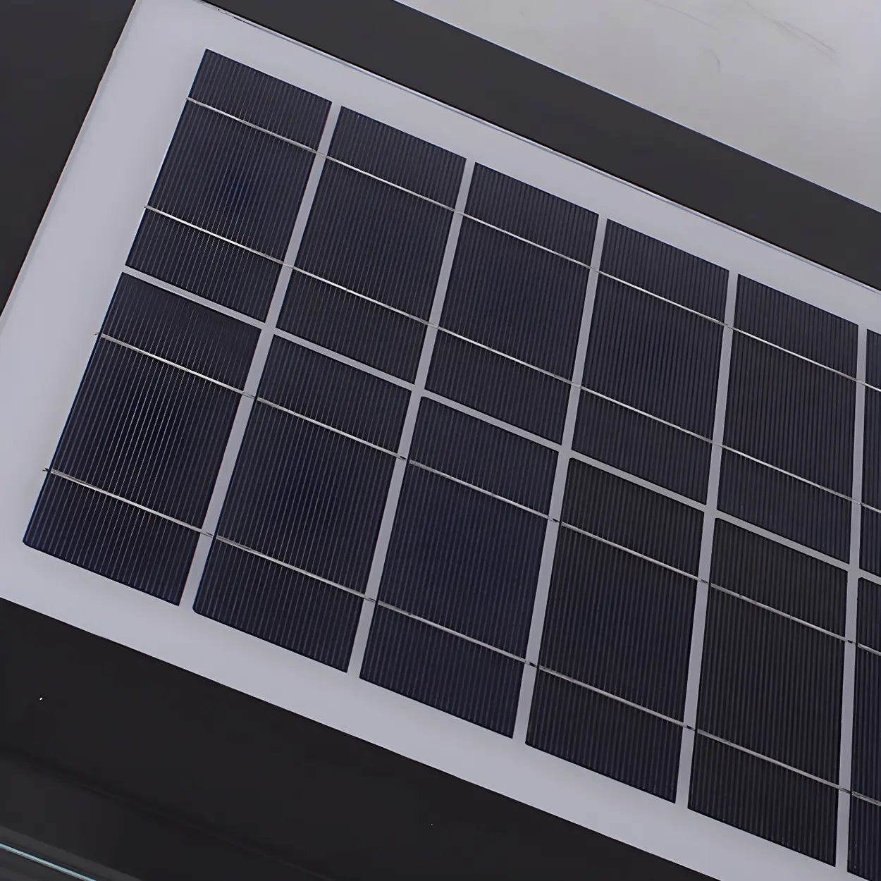Moderne Rechteckige LED-Solar-Außenleuchte