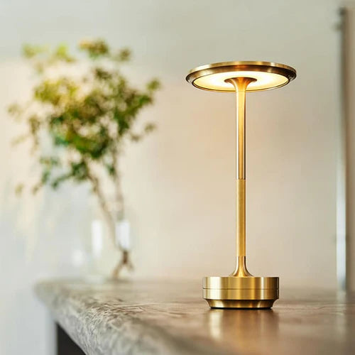 SolarisWappen: Moderne LED-Tischleuchte mit Strahlendem Glanz