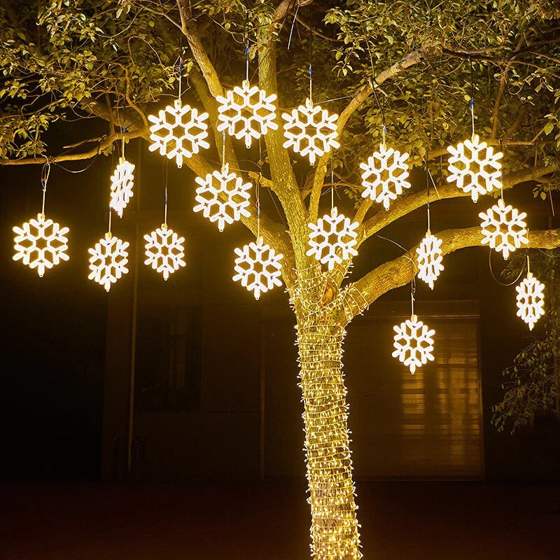 SchneeLicht: Wasserdichte LED-Leuchte mit Schneeflocken-Effekt für festliche Beleuchtung
