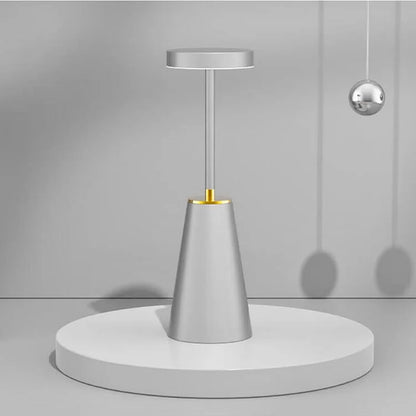 FlexisBogen: LED-Tischlampe mit Anpassbarem Lichtbogen