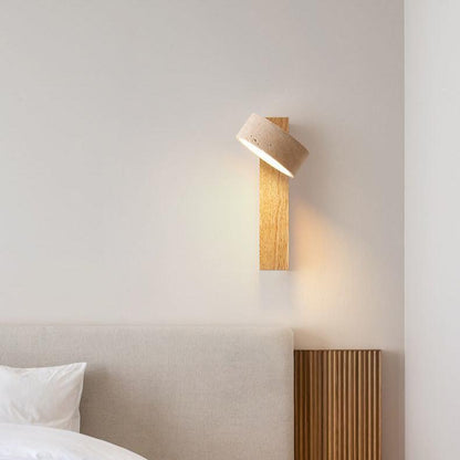 Minimalistische Wandleuchte in Cremeweiß