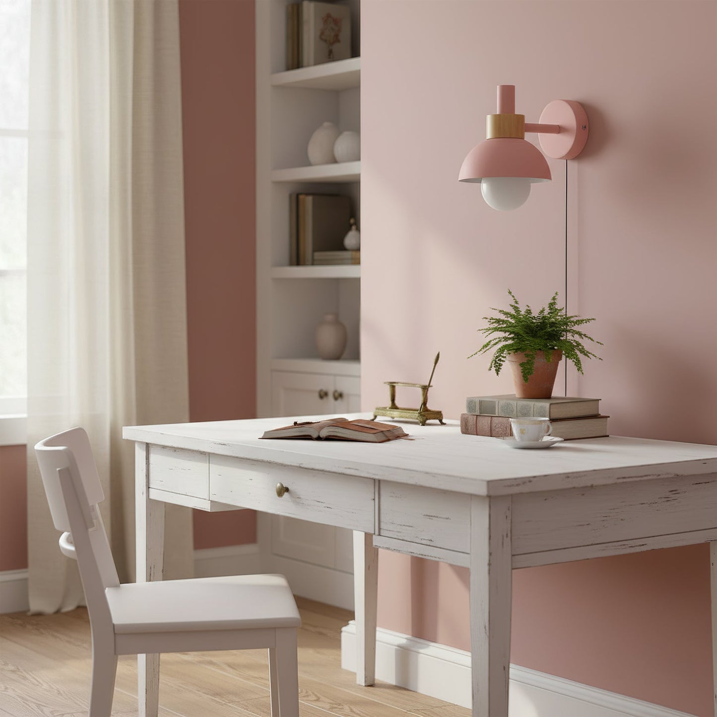 Verstellbare Wandleuchte mit Stecker