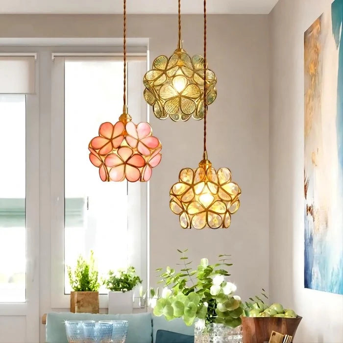 Hängende Pendelleuchten im Vintage-Blumenstil