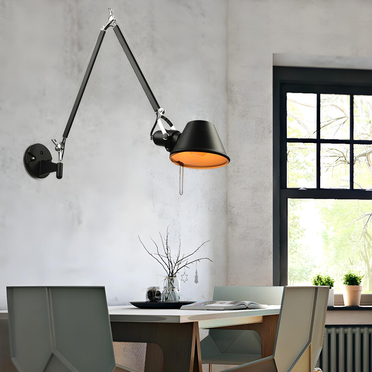 Verstellbare LED-Wandleuchte mit langem Arm